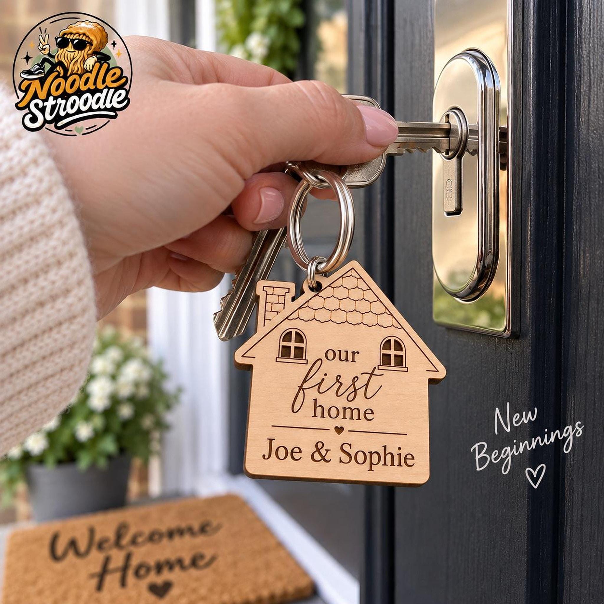 Personalised Wooden House Keyring, First Home Gift for Couples (Engraved Names) (2 Pack) - Image 7